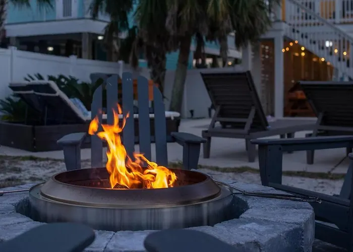 Hotel Pelican's Perch - Tiki Bar, Pool, Gulf Views, Elevator!