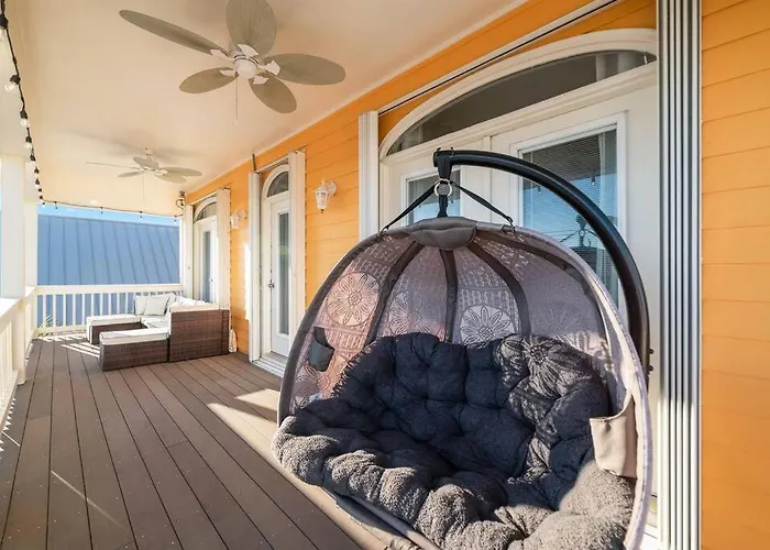 Pelican's Perch - Tiki Bar, Pool, Gulf Views, Elevator! Hotel *