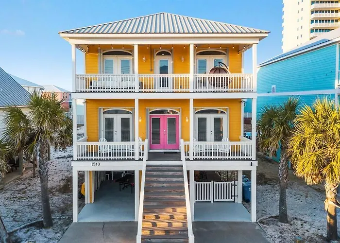 Pelican's Perch - Tiki Bar, Pool, Gulf Views, Elevator! Hotel